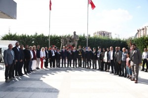 30 Ağustos Zafer Bayramı Çelenk Sunma ve Tebrikat Töreni Gerçekleştirildi